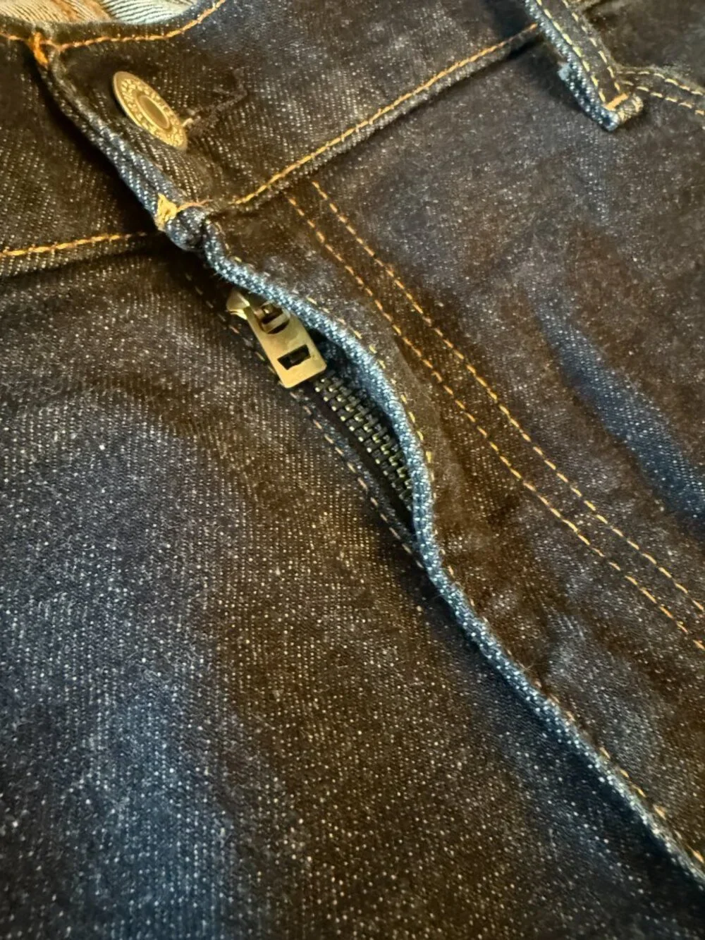 Levis midrise straight